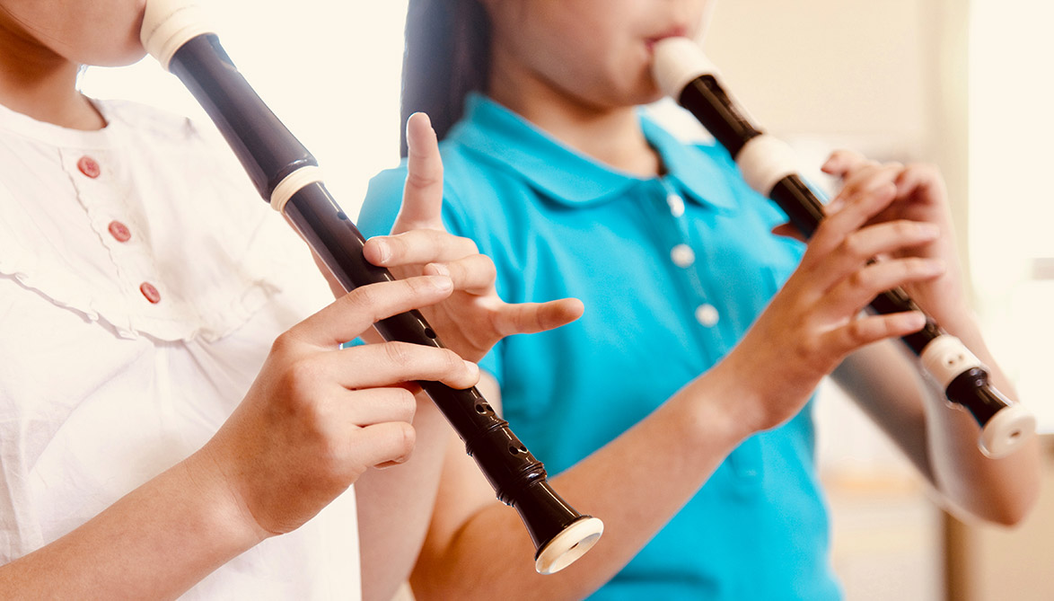 Instrumente kennenlernen in unseren Musikschulen: musik & kunst schulen management